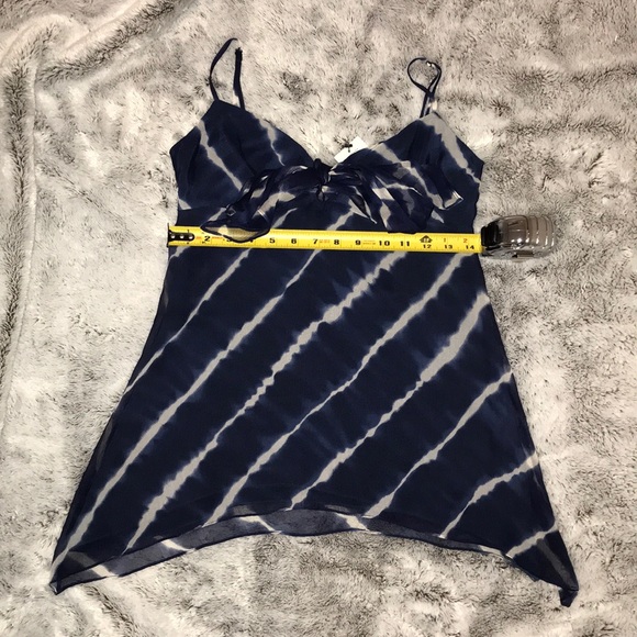 BCBGMAXARIA Women’s Top - Picture 3 of 6